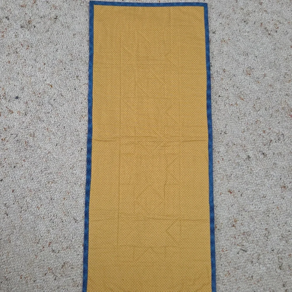 Patchwork Star Table Runner Multi Pattern Reversible - Picture 5 of 6